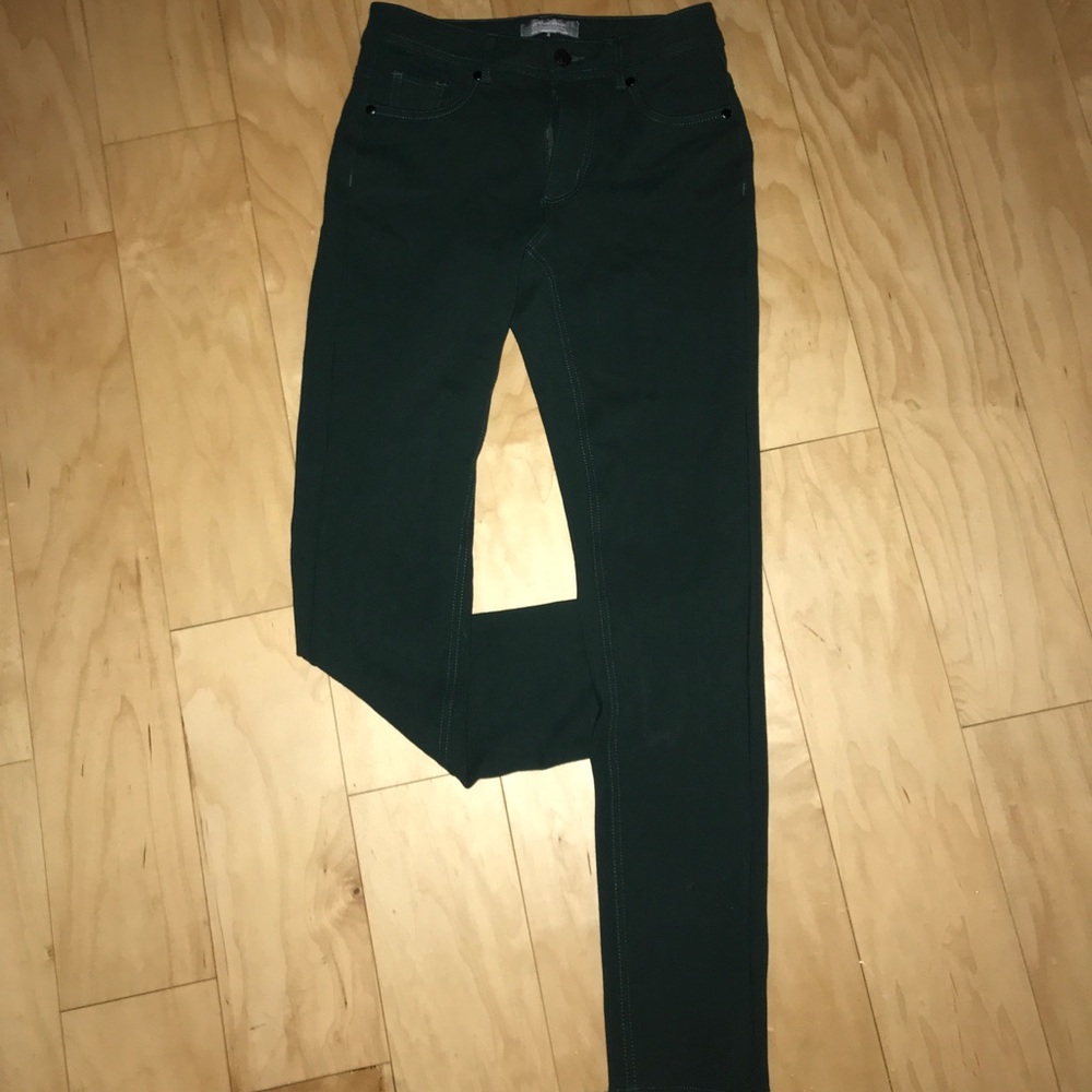 Green Stretchy/Jegging Pants